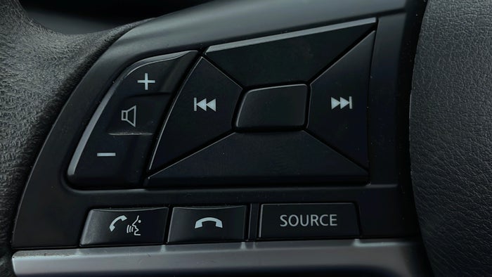 NISSAN KICKS-Drivers Control