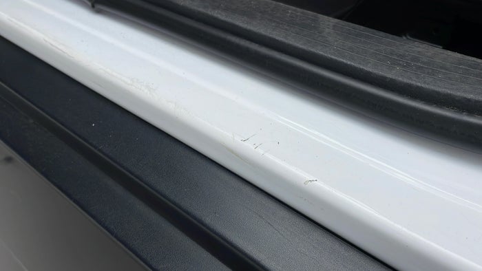 NISSAN KICKS-Running Board LHS Scratch