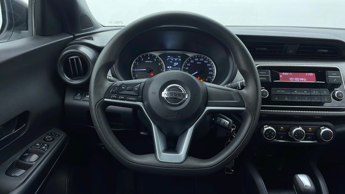 NISSAN KICKS-Steering Wheel Close-up
