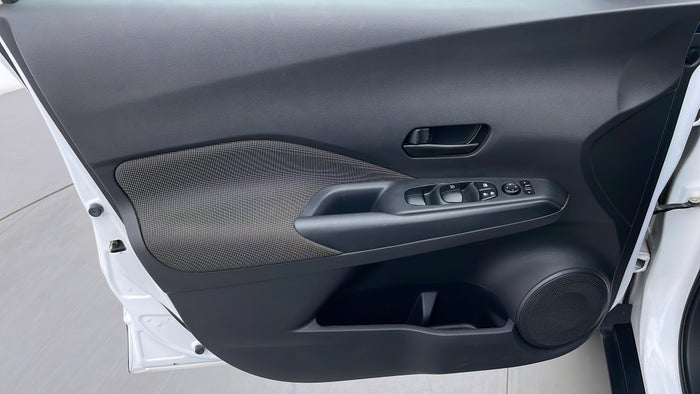 NISSAN KICKS-Driver Side Door Panels Controls