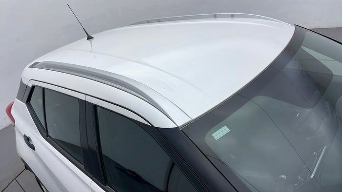 NISSAN KICKS-Roof/Sunroof View