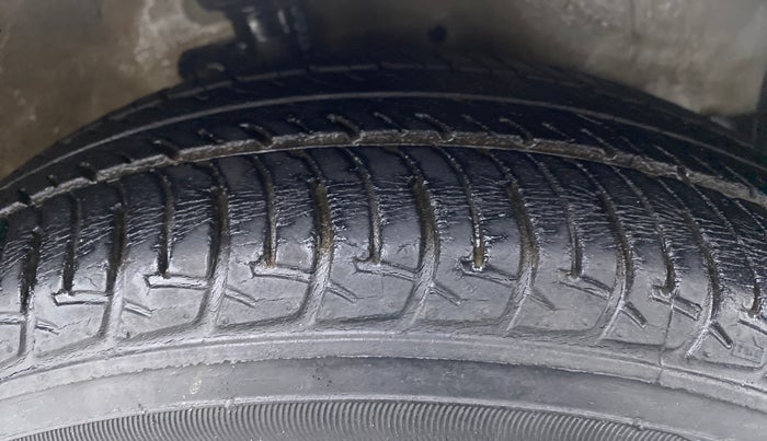 2017 Maruti Celerio VXI AGS, Petrol, Automatic, 15,666 km, Right Front Tyre Tread