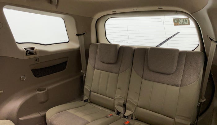 2015 Mahindra XUV500 W6, Diesel, Manual, 54,971 km, Third Seat Row ( optional )