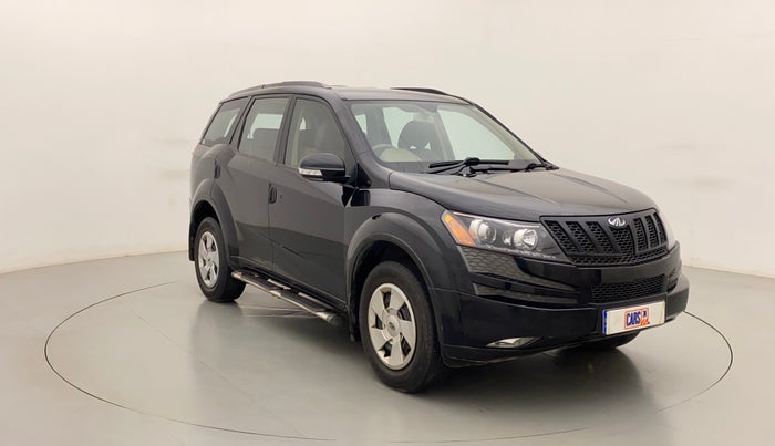 2015 Mahindra XUV500 W6, Diesel, Manual, 54,971 km, Right Front Diagonal