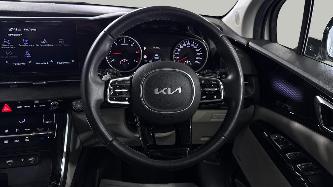 2022 Kia Carnival Platinum, Automatic, 38409 km, Steering Wheel Close-up