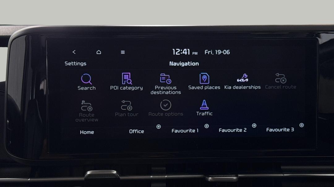 2022 Kia Carnival Platinum, Automatic, 38409 km, Infotainment System