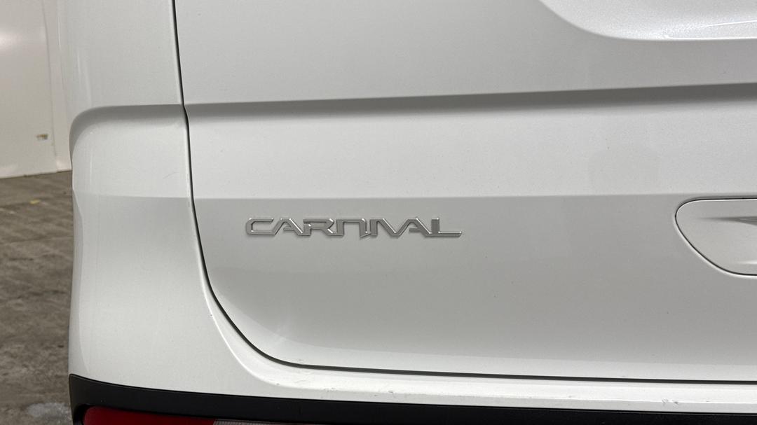 2022 Kia Carnival Platinum, Automatic, 38409 km, Badge (Boot Left Side)