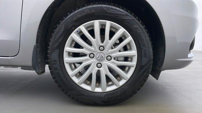 SUZUKI DZIRE-Right Front Tyre