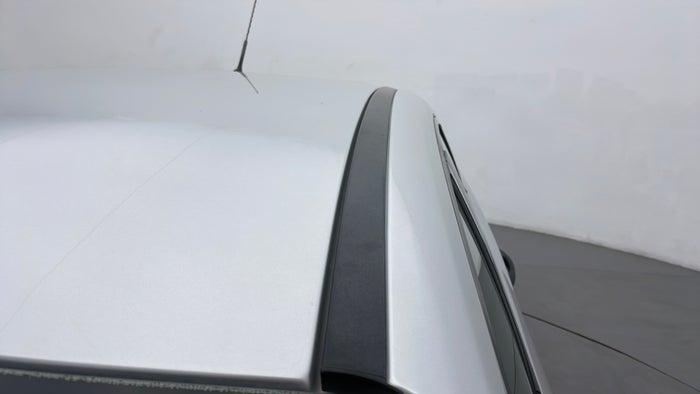 FORD FOCUS-Roof Roof Beading Faded