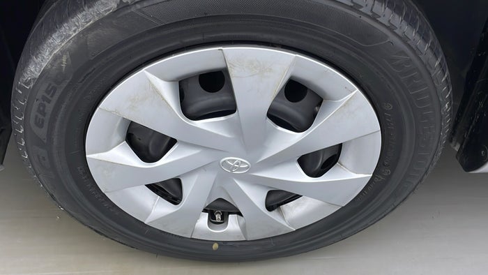 TOYOTA YARIS-Wheel Cap LHS Front Scratch