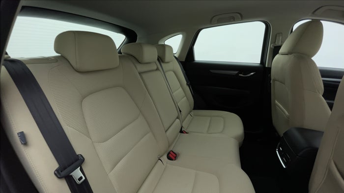 MAZDA CX 5-Right Side Door Cabin View
