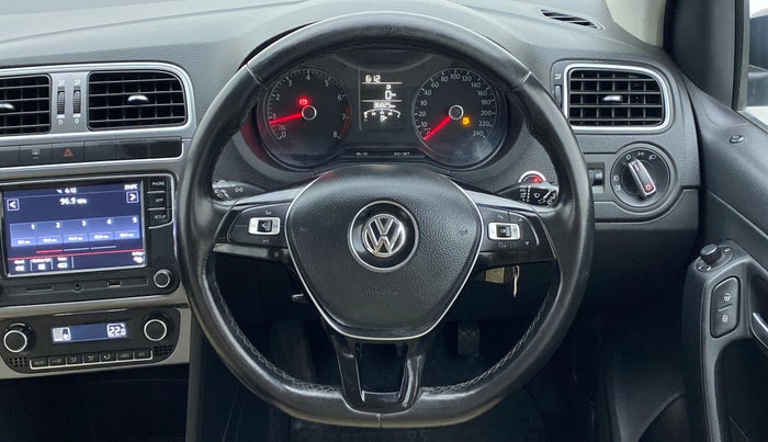 2018 Volkswagen Polo HIGH LINE PLUS 1.0, CNG, Manual, 36,923 km, Steering Wheel Close Up