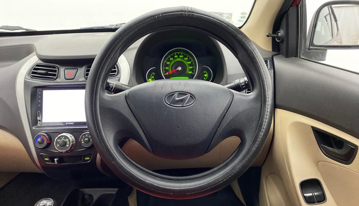 2018 Hyundai Eon MAGNA PLUS, Petrol, Manual, 13,927 km, Steering Wheel Close Up
