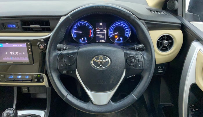 2017 Toyota Corolla Altis G, Petrol, Manual, 41,239 km, Steering Wheel Close Up