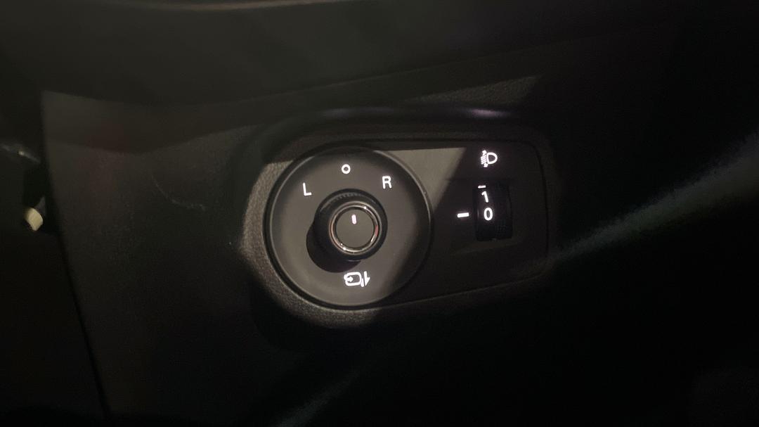 2025 MG Mg3 Excite, Automatic, 6969 km, Utility Switches/Buttons