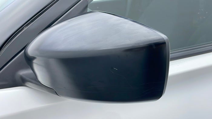 NISSAN KICKS-ORVM LHS Faded