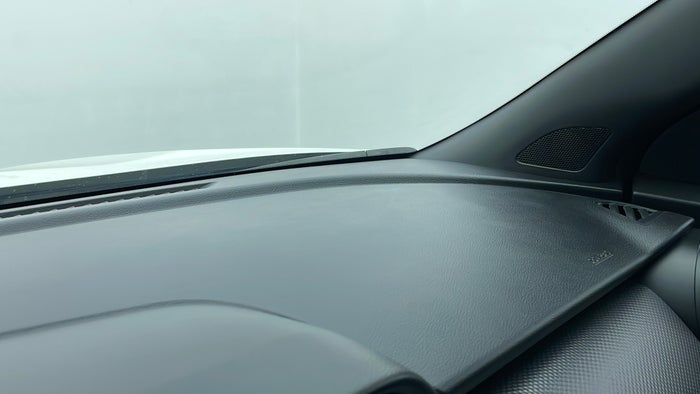 NISSAN KICKS-Dashboard Trim Faded