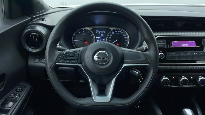 NISSAN KICKS-Steering Wheel Close-up