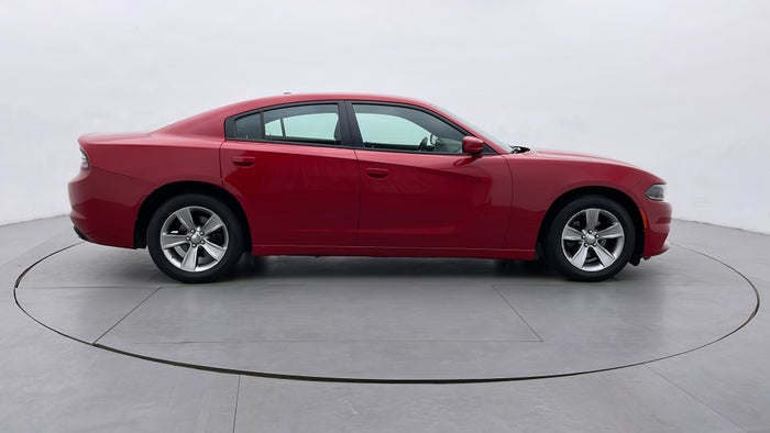 DODGE CHARGER-Right Side View