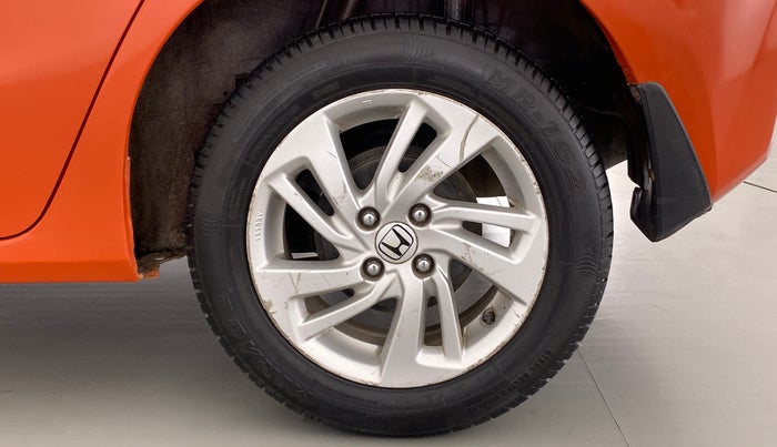2016 Honda Jazz 1.2 V MT, Petrol, Manual, 56,361 km, Left Rear Wheel