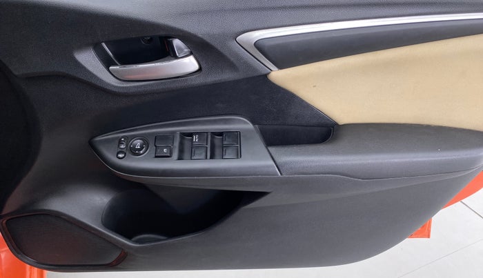 2016 Honda Jazz 1.2 V MT, Petrol, Manual, 56,361 km, Driver Side Door Panels Control