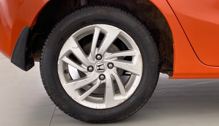 2016 Honda Jazz 1.2 V MT, Petrol, Manual, 56,361 km, Right Rear Wheel