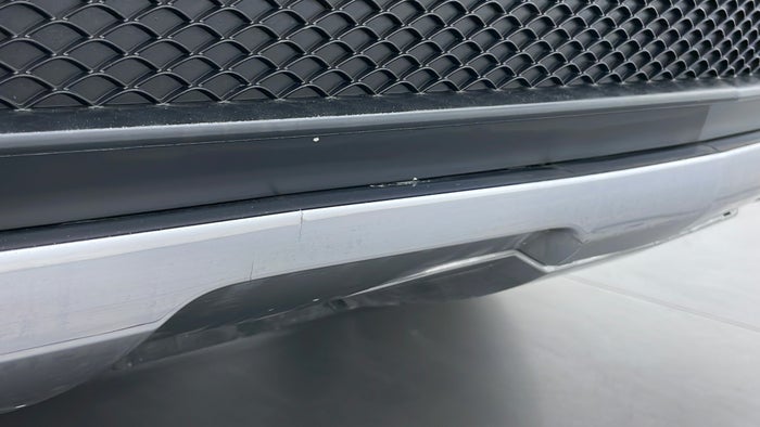 MERCEDES BENZ GL 500-Bumper Rear Scratch