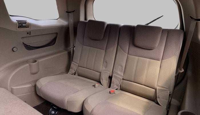 2012 Mahindra XUV500 W6 4X2, Diesel, Manual, 45,861 km, Third Seat Row ( optional )