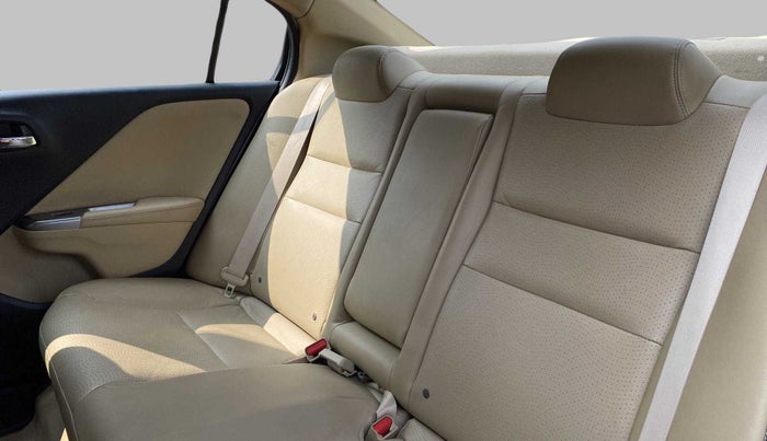 2016 Honda City VX (O) PETROL, Petrol, Manual, 72,392 km, Right Side Rear Door Cabin
