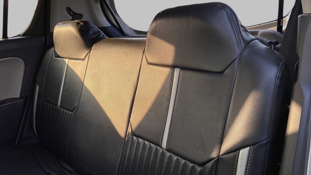 Right Side Rear Door Cabin