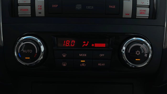 MITSUBISHI PAJERO-Automatic Climate Control