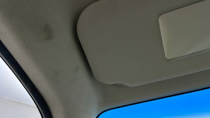 MITSUBISHI PAJERO-Ceiling Roof lining torn/dirty