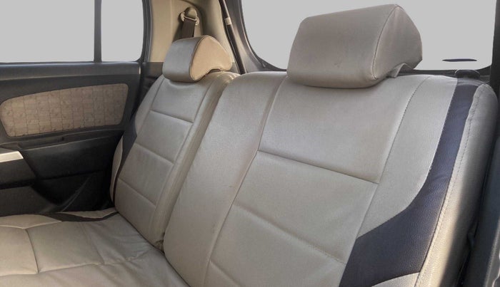 2015 Maruti Wagon R 1.0 VXI, Petrol, Manual, 49,517 km, Right Side Rear Door Cabin