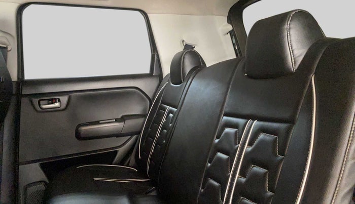 2019 Maruti New Wagon-R VXI 1.0, Petrol, Manual, 17,886 km, Right Side Rear Door Cabin