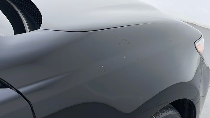 LEXUS ES250-Fender RHS Scratch