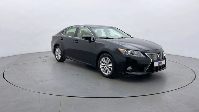 LEXUS ES250-Right Front Diagonal (45- Degree) View