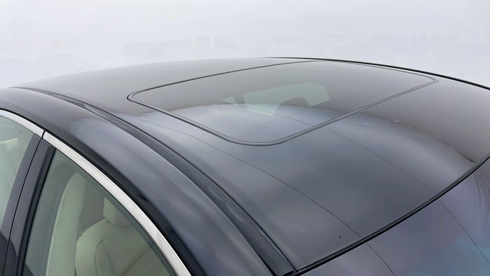 LEXUS ES250-Roof Dent
