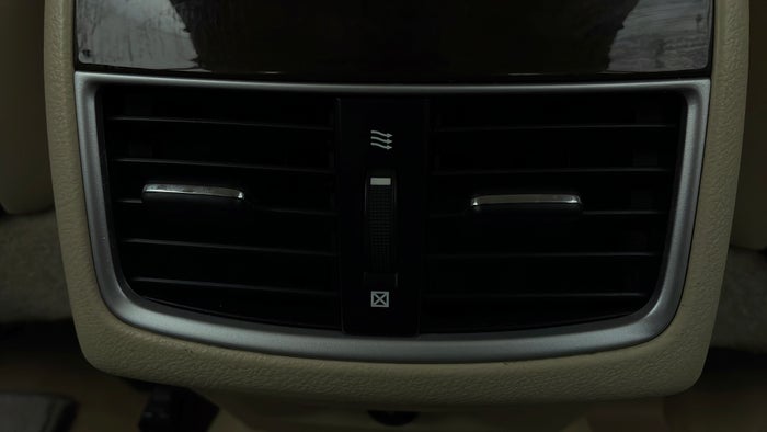 LEXUS ES250-Rear AC Vents