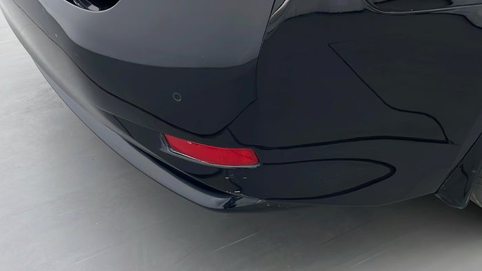 LEXUS ES250-Bumper Rear Scratch