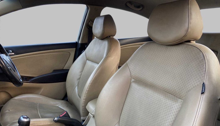 2016 Hyundai Verna FLUIDIC 1.6 SX VTVT OPT, Petrol, Manual, 73,749 km, Right Side Front Door Cabin