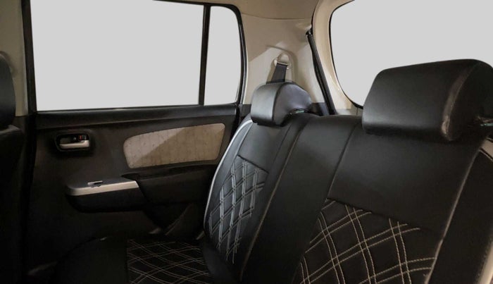 2016 Maruti Wagon R 1.0 VXI, Petrol, Manual, 56,349 km, Right Side Rear Door Cabin