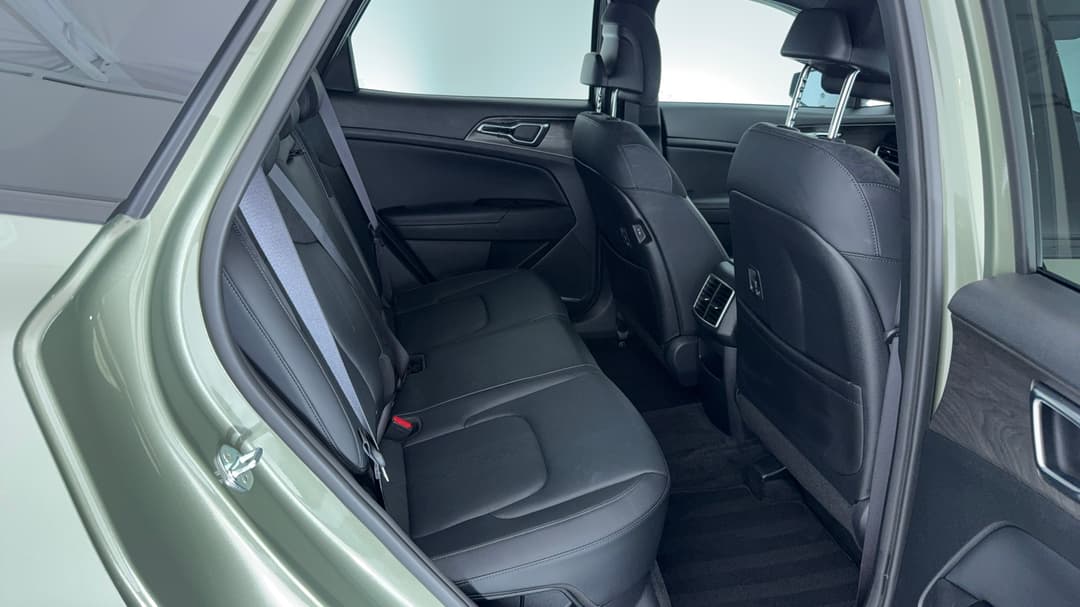 2022 Kia Sportage Gt-line (AWD), Automatic, 43827 km, Right Side Rear Door Cabin View