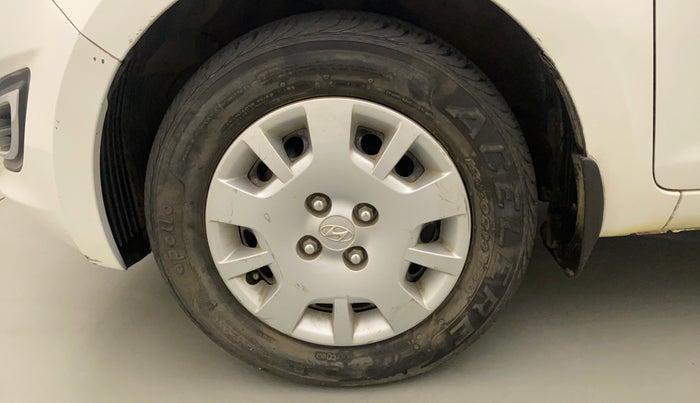 2013 Hyundai i20 MAGNA (O) 1.2, Petrol, Manual, 10,682 km, Left Front Wheel