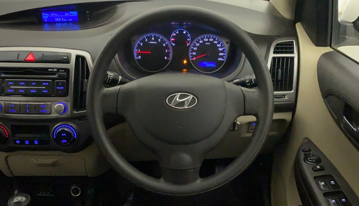 2013 Hyundai i20 MAGNA (O) 1.2, Petrol, Manual, 10,682 km, Steering Wheel Close Up