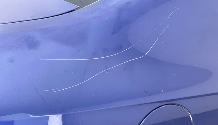 2014 Volkswagen Vento COMFORTLINE MT PETROL, Petrol, Manual, 63,400 km, Right quarter panel - Minor scratches