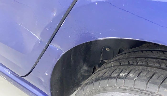 2014 Volkswagen Vento COMFORTLINE MT PETROL, Petrol, Manual, 63,400 km, Left quarter panel - Slightly dented