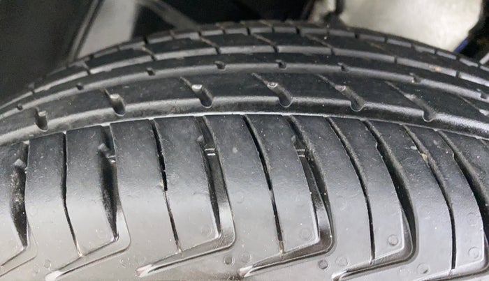 2020 Maruti New Wagon-R LXI 1.0 L, Petrol, Manual, 2,713 km, Left Front Tyre Tread