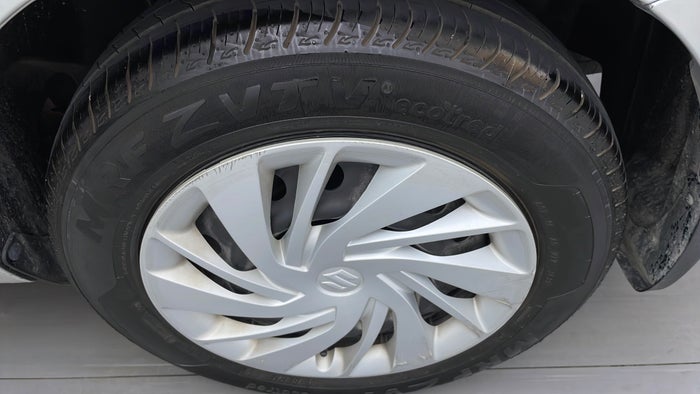 SUZUKI ERTIGA-Wheel Cap LHS Rear Scratch