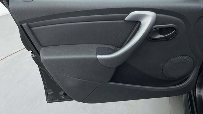 RENAULT DUSTER-Driver Side Door Panels Controls
