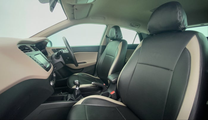 2016 Hyundai Elite i20 ASTA 1.2 (O), Petrol, Manual, 39,169 km, Right Side Front Door Cabin